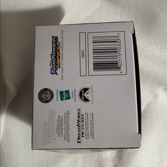 Transformers Bumblebee Ornament - Revenge of the Fallen 2009 - Picture 6 of 6